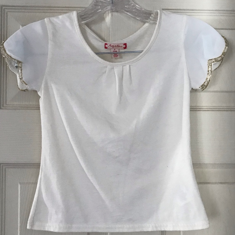 Beautiful white blouse w/ beaded scalloped sleeves
